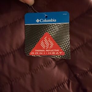 Columbia Burgundy Thermal Vest